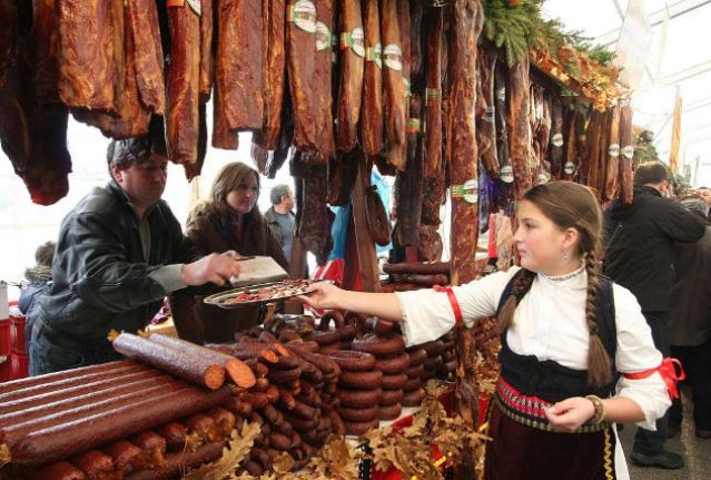 "Вкусът на Царибродската сушеница" и купон в НИШ